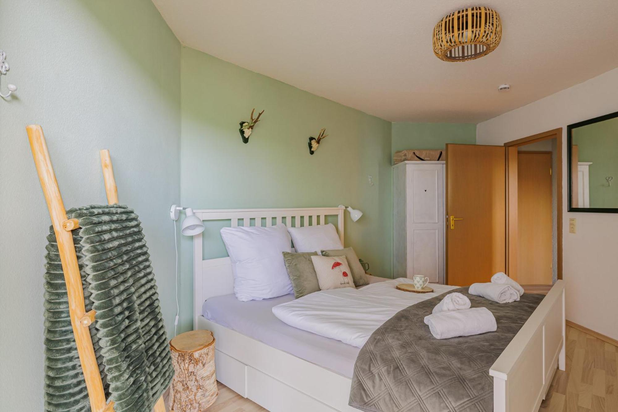 Herzgruen Direkt An Traumhaften Wanderwegen Balkon Mit Toller Aussicht Sauna Im Haus Tiefgarage E-Ladestation ทอดด์เนาแบร์ก ภายนอก รูปภาพ